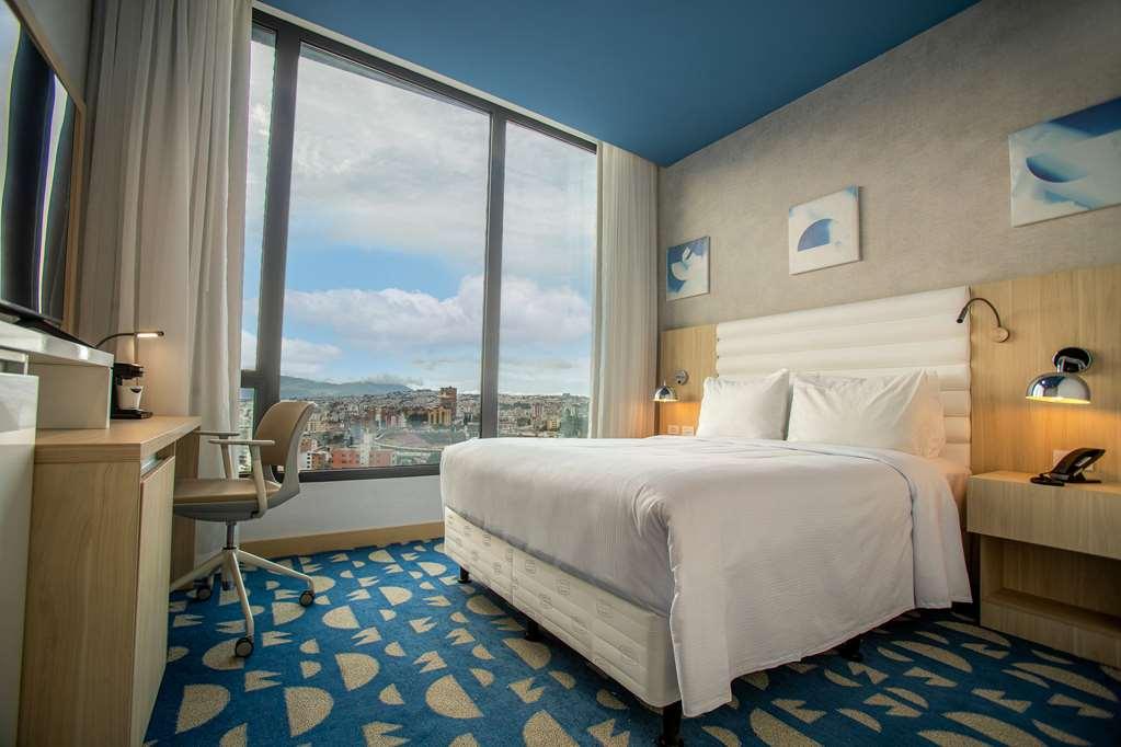 Hampton By Hilton Quito La Carolina Park Hotel ห้อง รูปภาพ