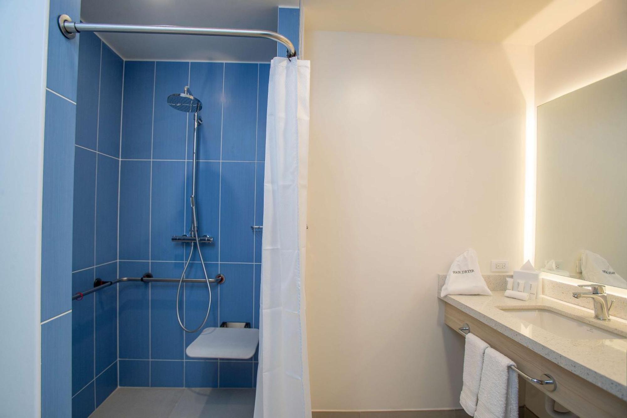 Hampton By Hilton Quito La Carolina Park Hotel ภายนอก รูปภาพ