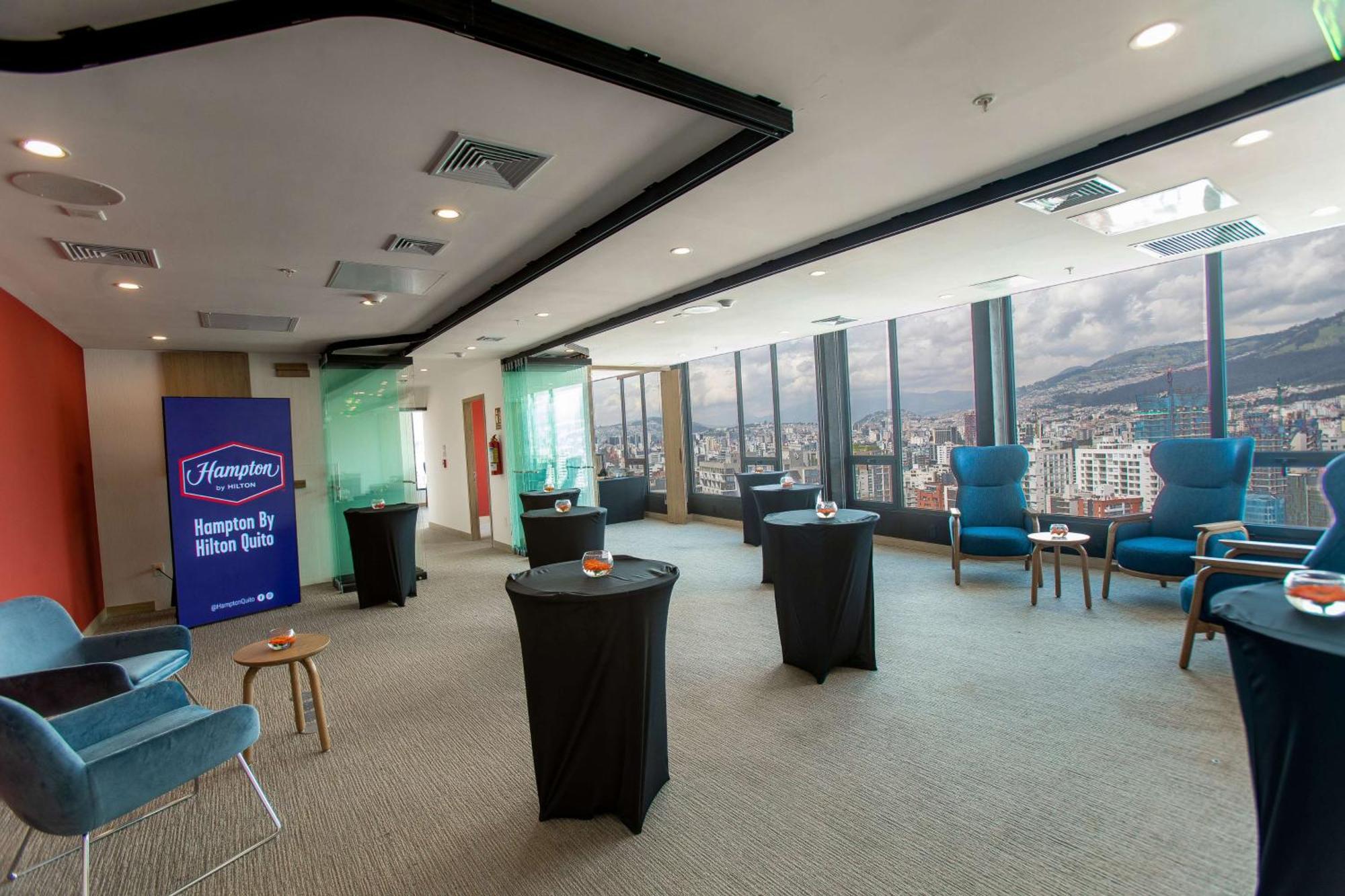 Hampton By Hilton Quito La Carolina Park Hotel ภายนอก รูปภาพ