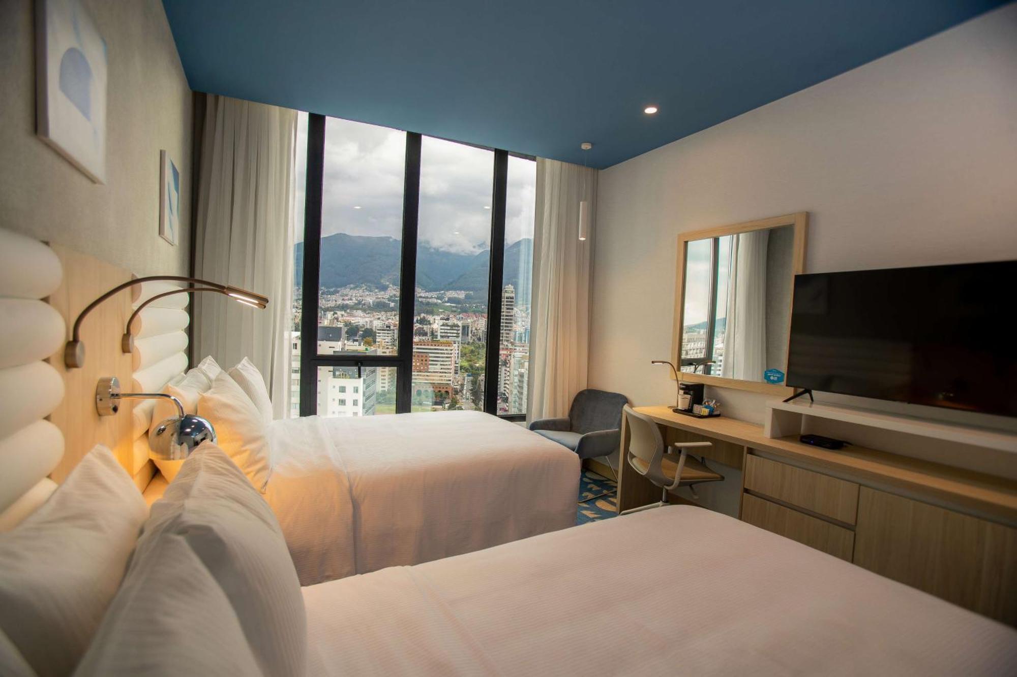 Hampton By Hilton Quito La Carolina Park Hotel ภายนอก รูปภาพ