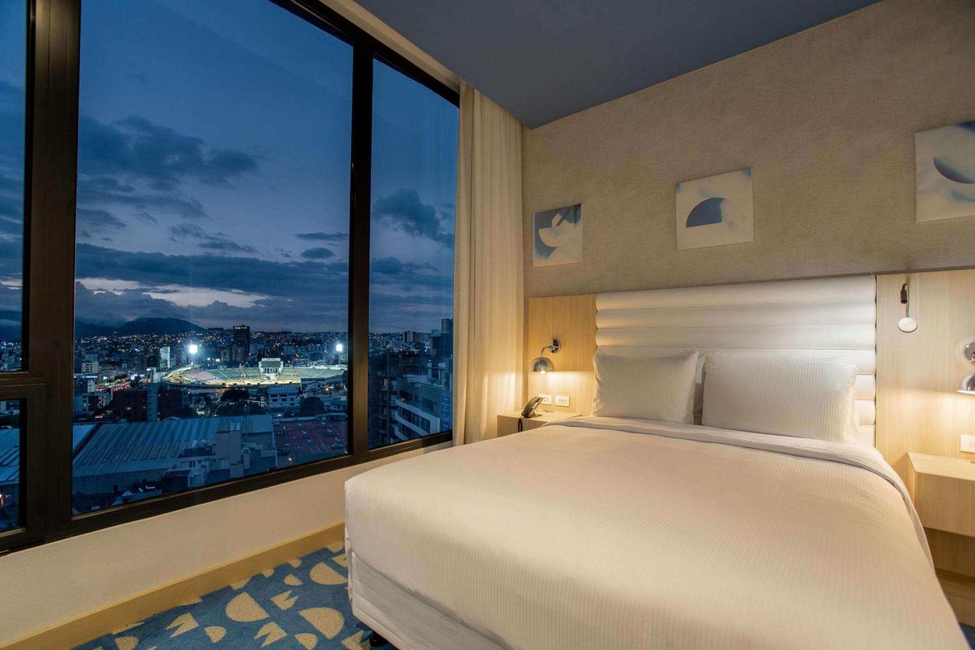 Hampton By Hilton Quito La Carolina Park Hotel ภายนอก รูปภาพ