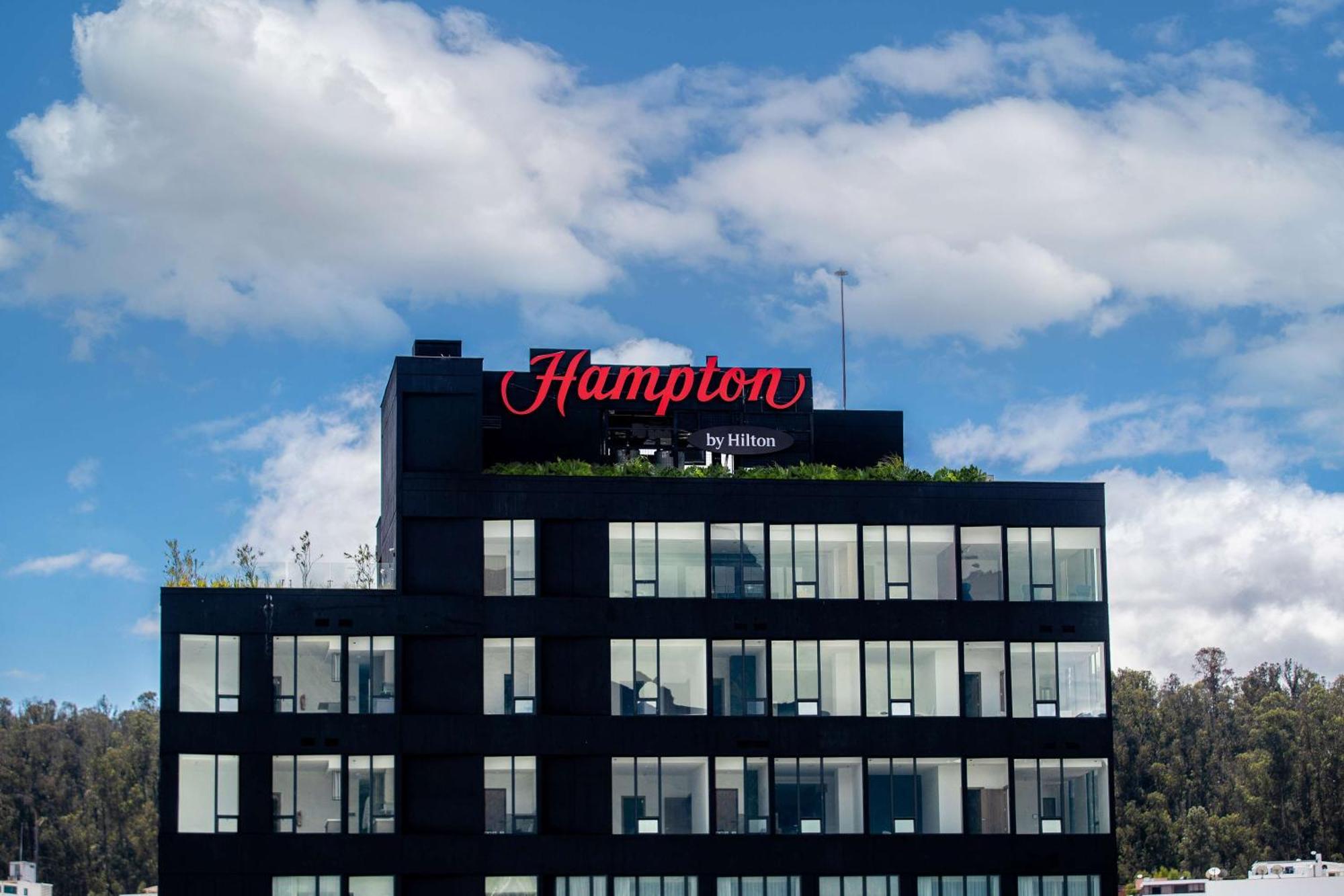 Hampton By Hilton Quito La Carolina Park Hotel ภายนอก รูปภาพ