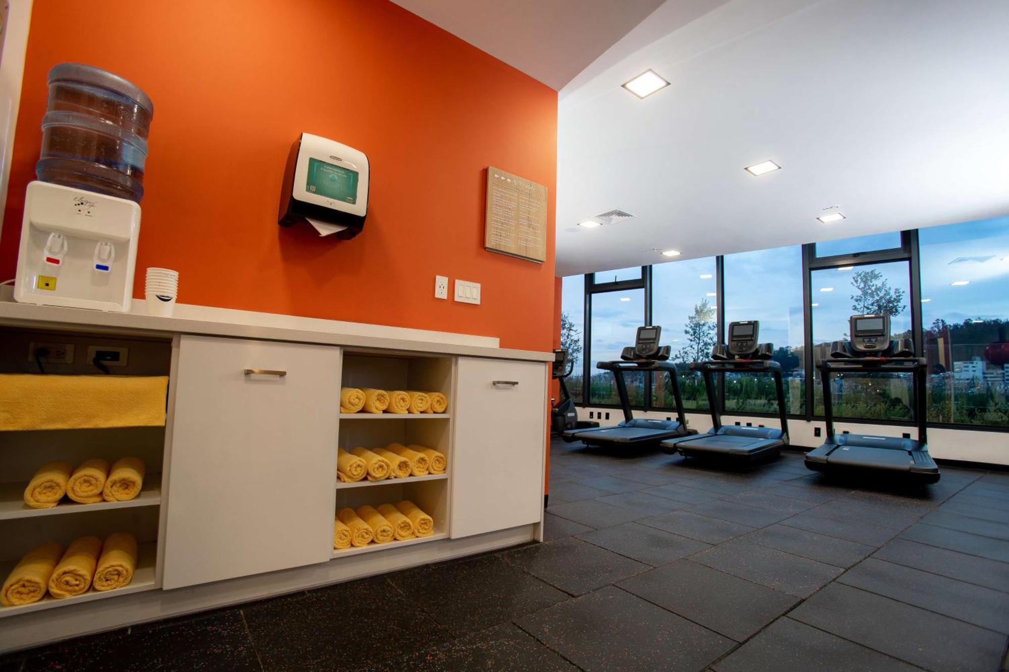 Hampton By Hilton Quito La Carolina Park Hotel ภายนอก รูปภาพ