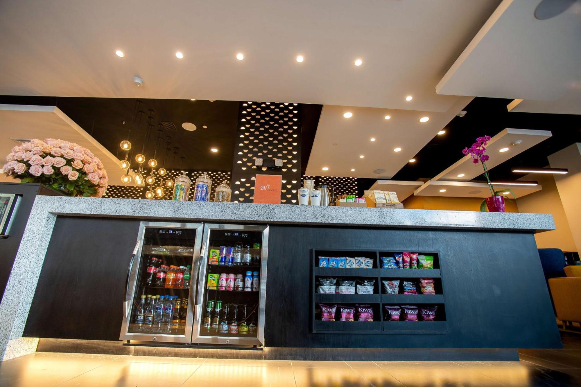 Hampton By Hilton Quito La Carolina Park Hotel ภายนอก รูปภาพ